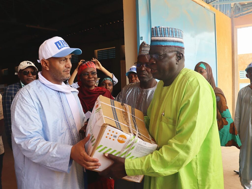 Cérémonie officielle de remise des kits SR aux autorités régionales de Tahoua, UNFPA – APBE